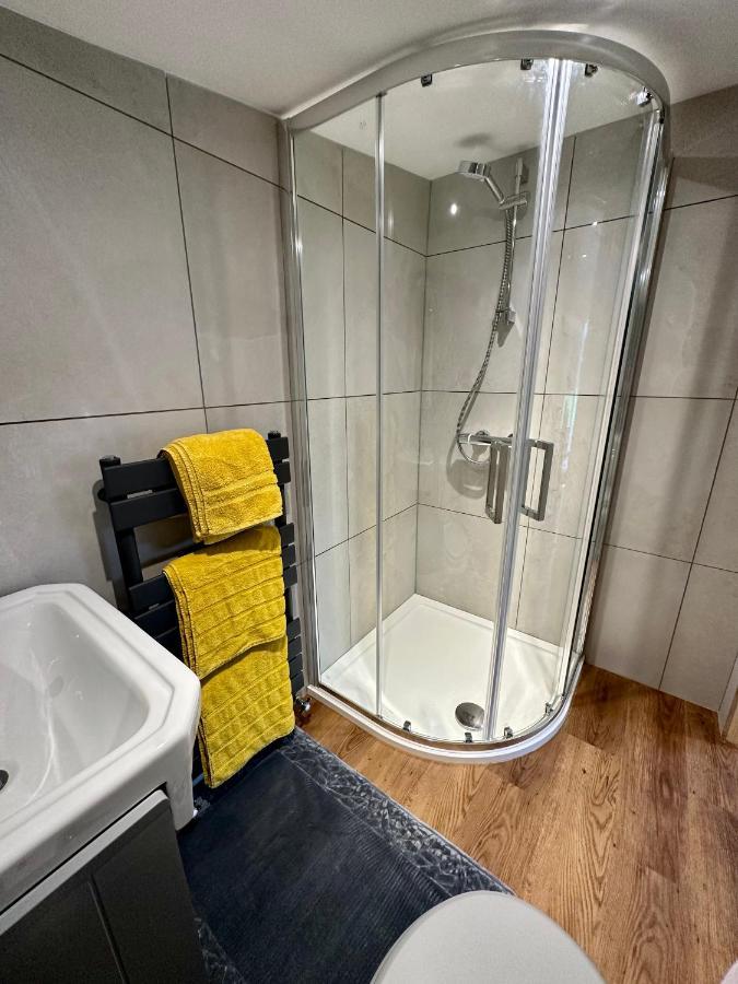Maybole Oak View Lodge - Cosy, Countryside Retreat מראה חיצוני תמונה